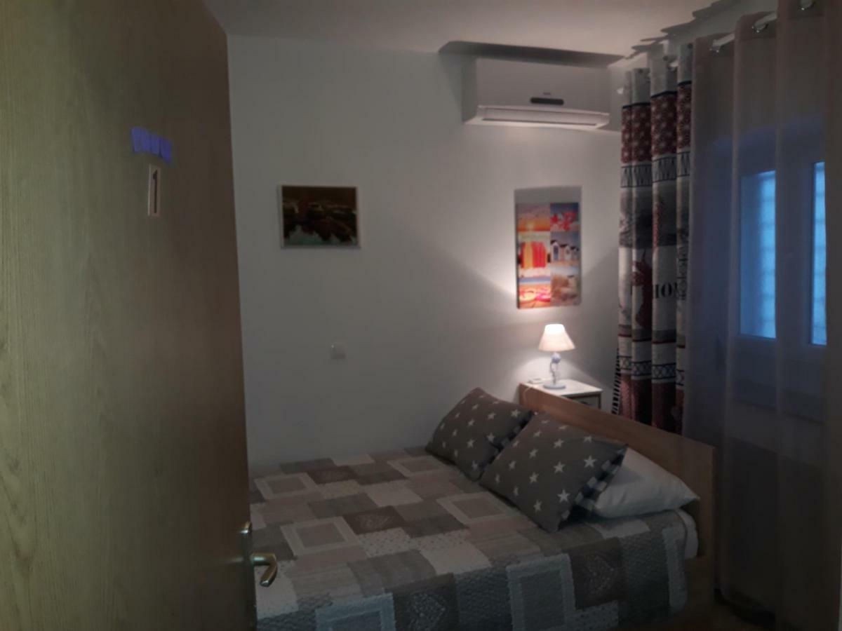 Studio Apartman & Rooms No1 Задар Екстериор снимка